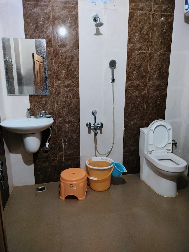 Ac Deluxe Room
